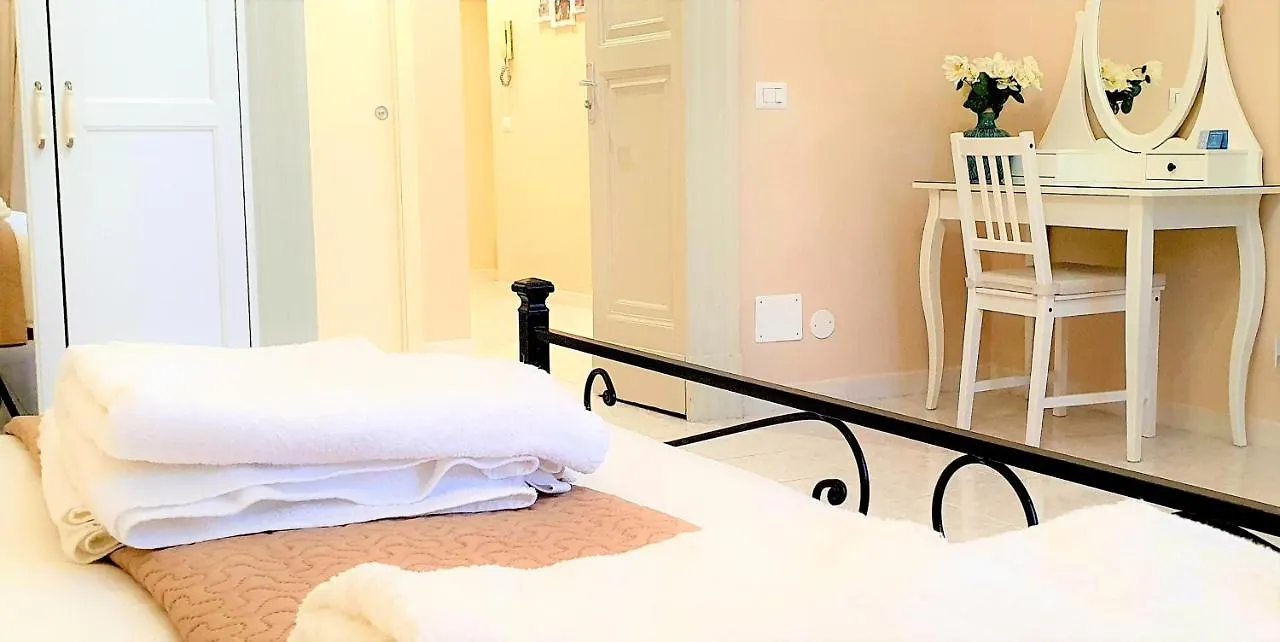 Bed and Breakfast Antica Dimora Barocca Acireale Bed & Breakfast